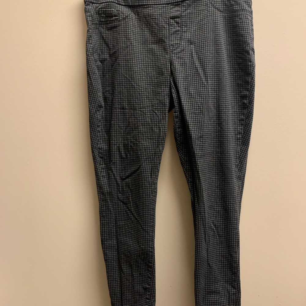 Nine west skinny pull on